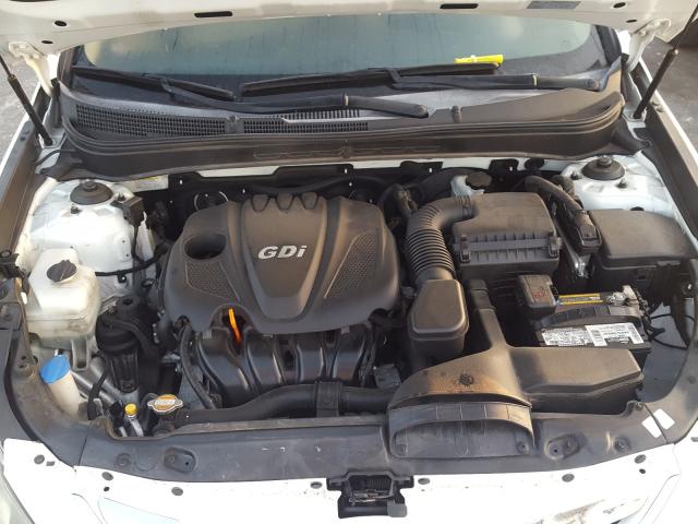 Photo 6 VIN: 5NPEB4AC4BH070607 - HYUNDAI SONATA GLS 