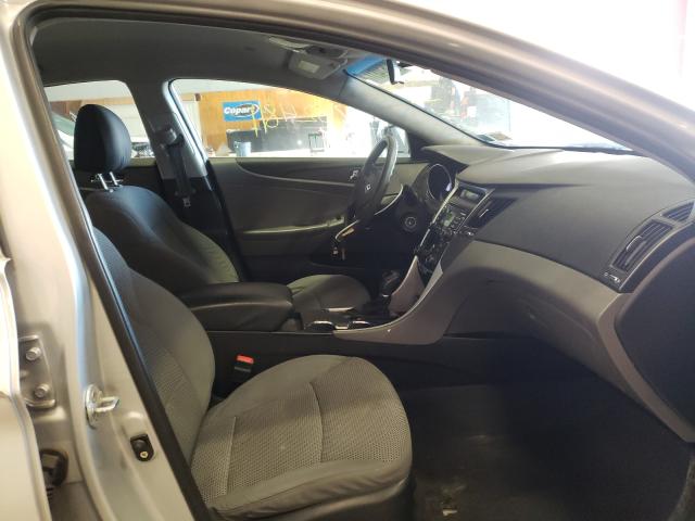 Photo 4 VIN: 5NPEB4AC4BH075578 - HYUNDAI SONATA GLS 