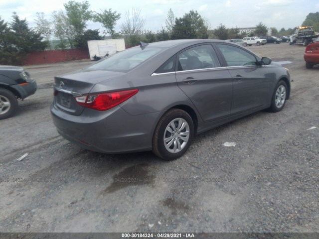 Photo 3 VIN: 5NPEB4AC4BH082093 - HYUNDAI SONATA 