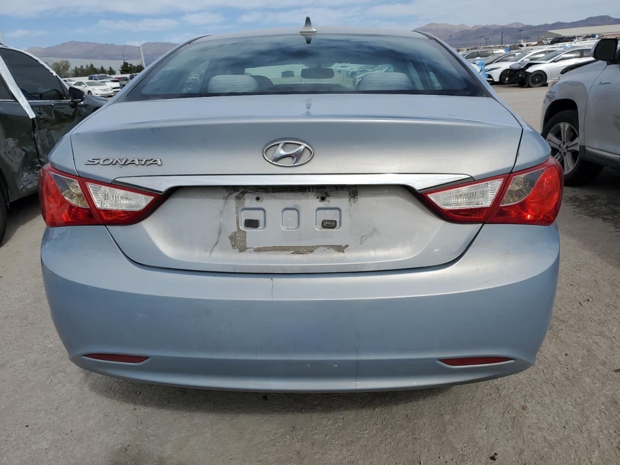 Photo 5 VIN: 5NPEB4AC4BH102729 - HYUNDAI SONATA 