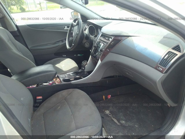 Photo 4 VIN: 5NPEB4AC4BH103475 - HYUNDAI SONATA 