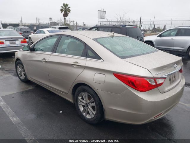 Photo 2 VIN: 5NPEB4AC4BH106067 - HYUNDAI SONATA 