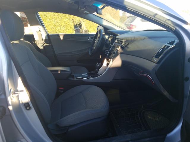 Photo 4 VIN: 5NPEB4AC4BH111186 - HYUNDAI SONATA 