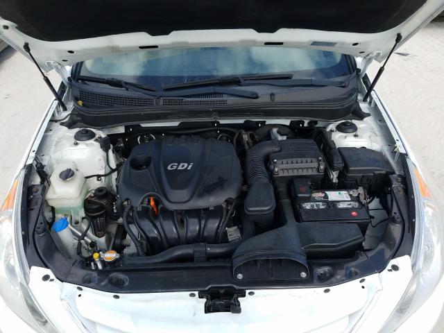 Photo 6 VIN: 5NPEB4AC4BH130465 - HYUNDAI SONATA GLS 