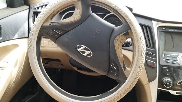 Photo 11 VIN: 5NPEB4AC4BH136010 - HYUNDAI SONATA 