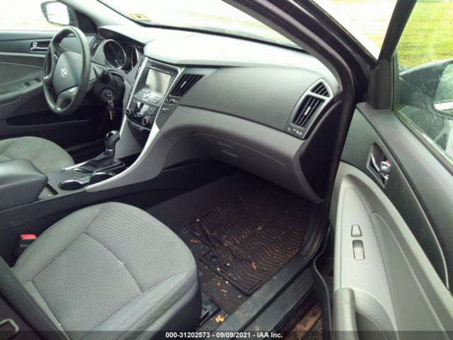 Photo 4 VIN: 5NPEB4AC4BH160257 - HYUNDAI SONATA 