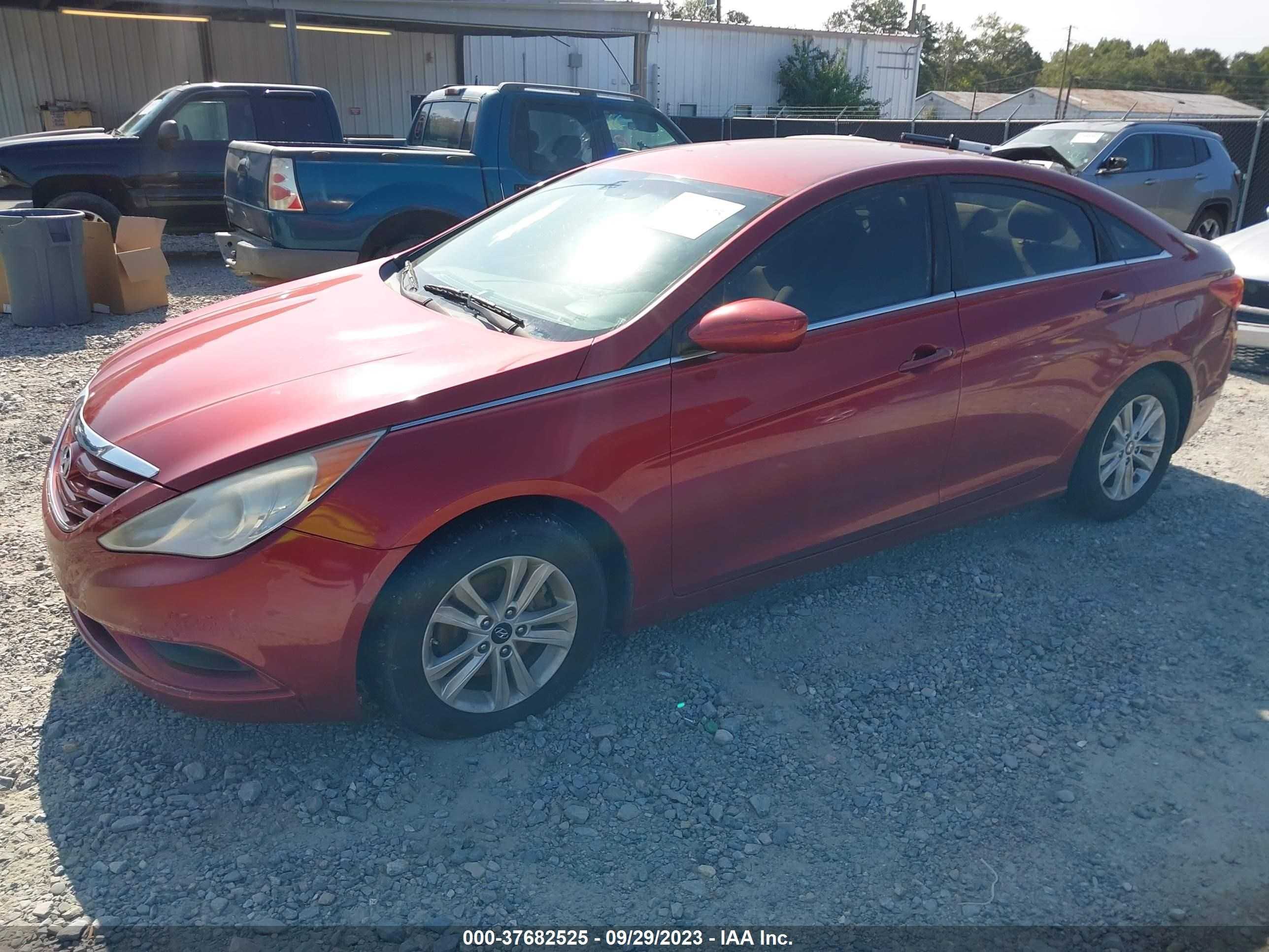 Photo 1 VIN: 5NPEB4AC4BH165152 - HYUNDAI SONATA 