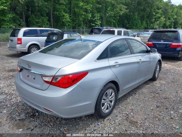 Photo 3 VIN: 5NPEB4AC4BH172313 - HYUNDAI SONATA 