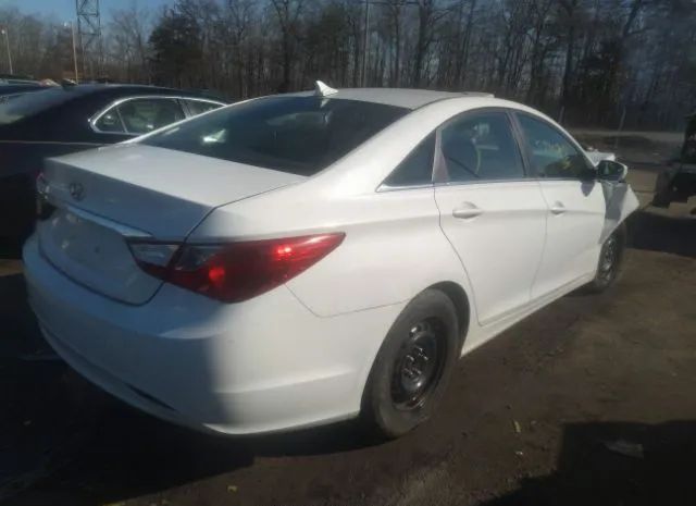 Photo 3 VIN: 5NPEB4AC4BH245793 - HYUNDAI SONATA 