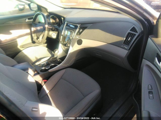 Photo 4 VIN: 5NPEB4AC4BH253747 - HYUNDAI SONATA 