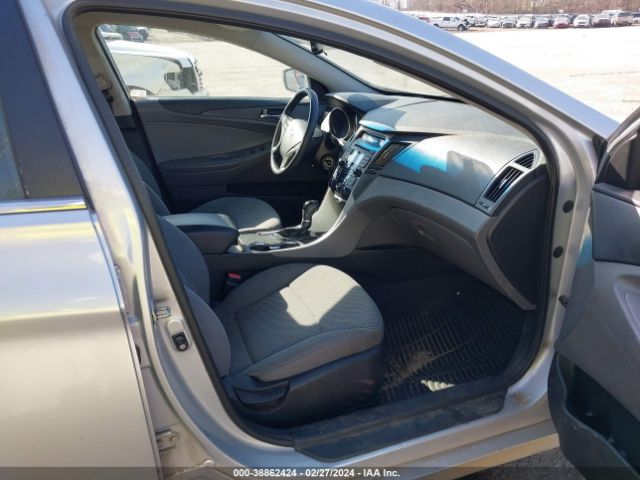 Photo 4 VIN: 5NPEB4AC4CH309025 - HYUNDAI SONATA 