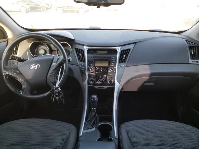 Photo 8 VIN: 5NPEB4AC4CH311230 - HYUNDAI SONATA GLS 