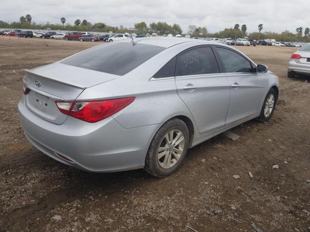 Photo 3 VIN: 5NPEB4AC4CH312748 - HYUNDAI SONATA GLS 