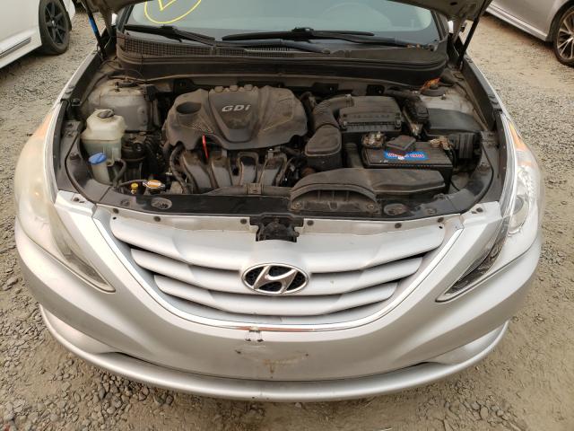 Photo 6 VIN: 5NPEB4AC4CH313169 - HYUNDAI SONATA GLS 