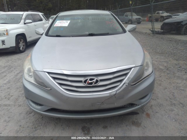 Photo 5 VIN: 5NPEB4AC4CH318498 - HYUNDAI SONATA 