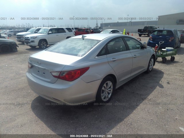 Photo 3 VIN: 5NPEB4AC4CH318498 - HYUNDAI SONATA 