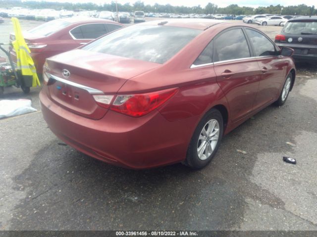 Photo 3 VIN: 5NPEB4AC4CH319165 - HYUNDAI SONATA 