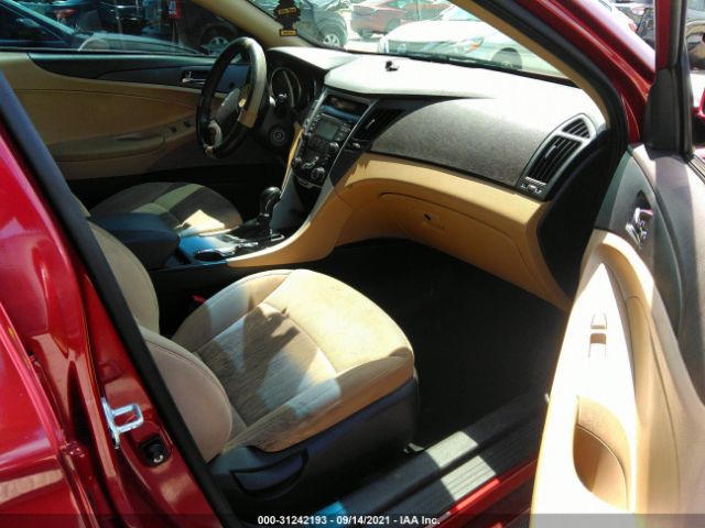 Photo 4 VIN: 5NPEB4AC4CH348598 - HYUNDAI SONATA 