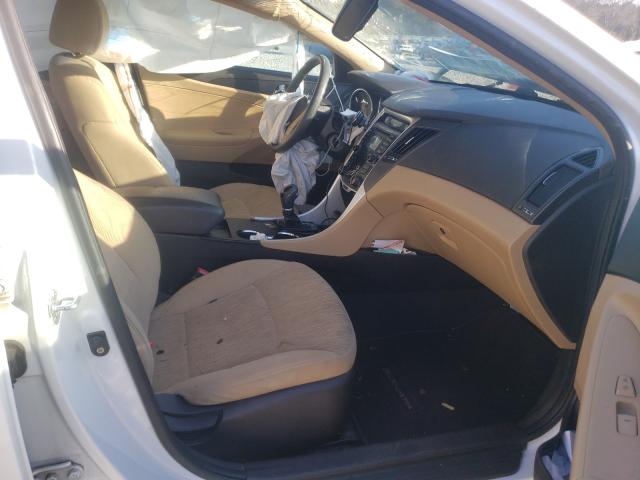 Photo 4 VIN: 5NPEB4AC4CH348682 - HYUNDAI SONATA GLS 