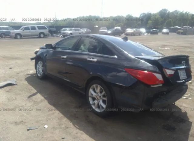 Photo 2 VIN: 5NPEB4AC4CH359388 - HYUNDAI SONATA 