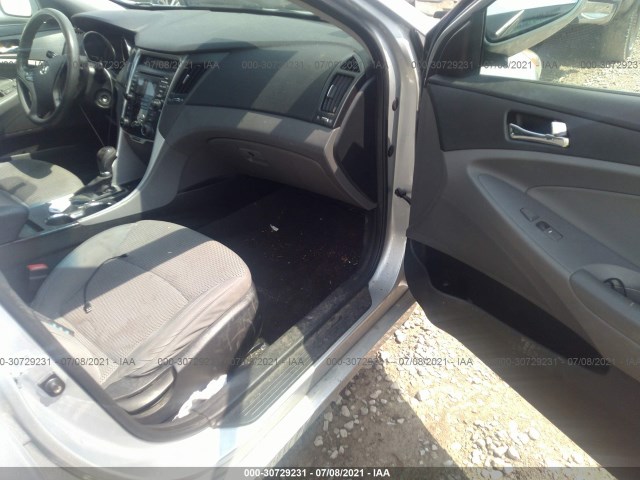 Photo 4 VIN: 5NPEB4AC4CH359438 - HYUNDAI SONATA 