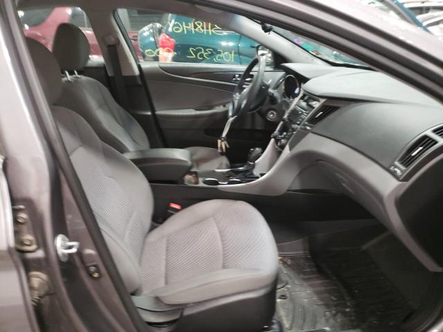 Photo 4 VIN: 5NPEB4AC4CH360380 - HYUNDAI SONATA GLS 