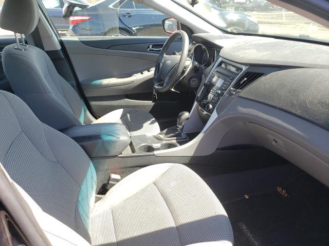 Photo 4 VIN: 5NPEB4AC4CH379432 - HYUNDAI SONATA GLS 