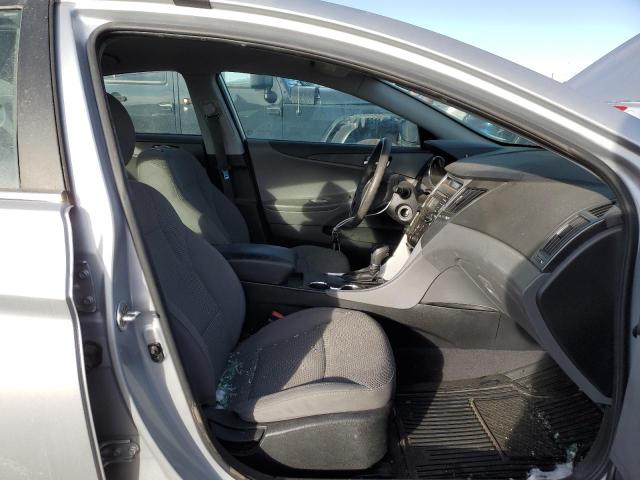 Photo 6 VIN: 5NPEB4AC4CH384789 - HYUNDAI SONATA GLS 