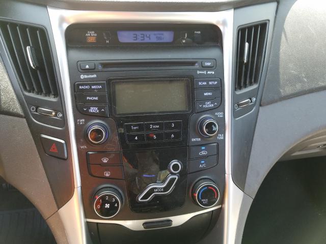 Photo 8 VIN: 5NPEB4AC4CH396490 - HYUNDAI SONATA GLS 