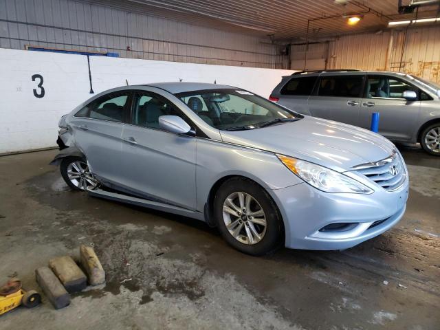 Photo 3 VIN: 5NPEB4AC4CH399602 - HYUNDAI SONATA GLS 