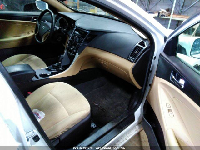 Photo 4 VIN: 5NPEB4AC4CH420772 - HYUNDAI SONATA 