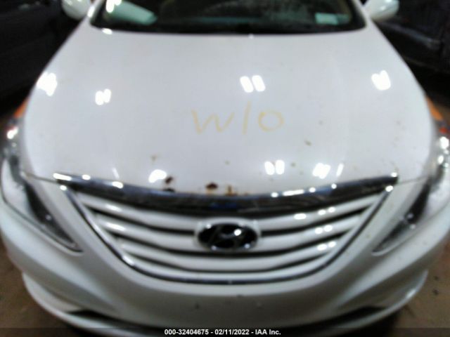 Photo 9 VIN: 5NPEB4AC4CH420772 - HYUNDAI SONATA 