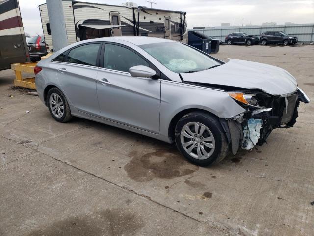 Photo 3 VIN: 5NPEB4AC4CH432288 - HYUNDAI SONATA 