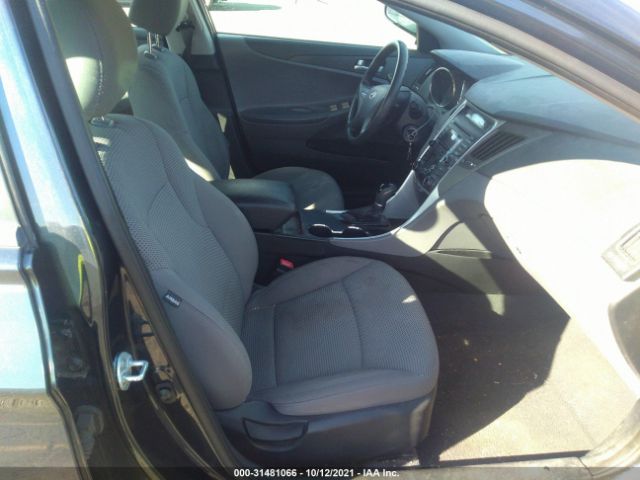 Photo 4 VIN: 5NPEB4AC4CH433327 - HYUNDAI SONATA 