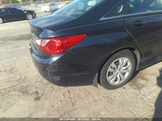 Photo 5 VIN: 5NPEB4AC4CH433327 - HYUNDAI SONATA 