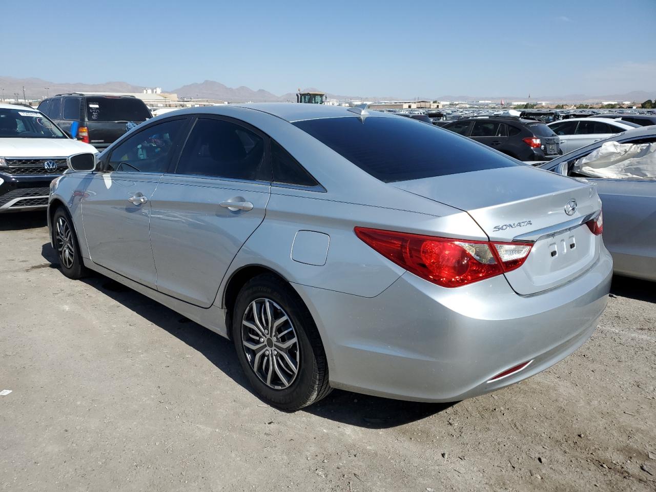 Photo 1 VIN: 5NPEB4AC4CH445011 - HYUNDAI SONATA 