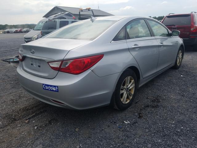 Photo 3 VIN: 5NPEB4AC4CH450421 - HYUNDAI SONATA GLS 