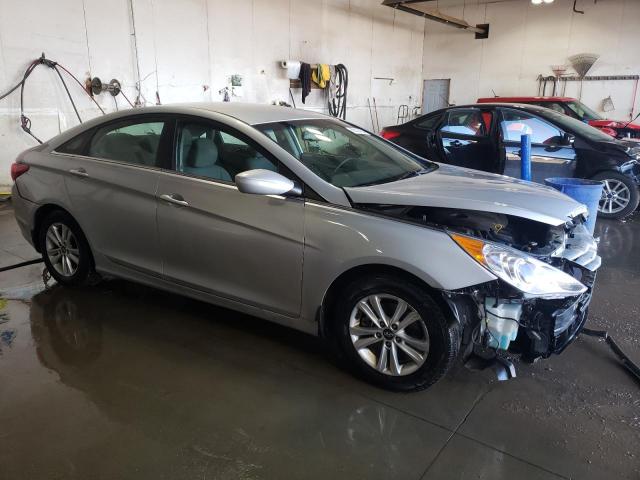 Photo 3 VIN: 5NPEB4AC4CH452198 - HYUNDAI SONATA GLS 