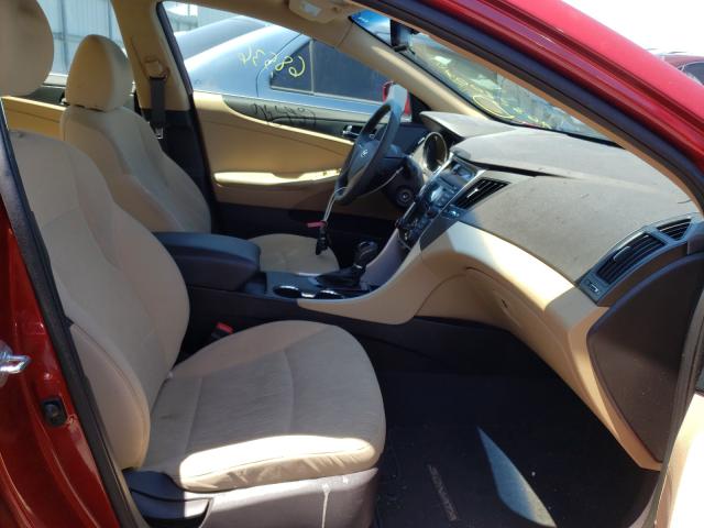 Photo 4 VIN: 5NPEB4AC4CH452380 - HYUNDAI SONATA GLS 