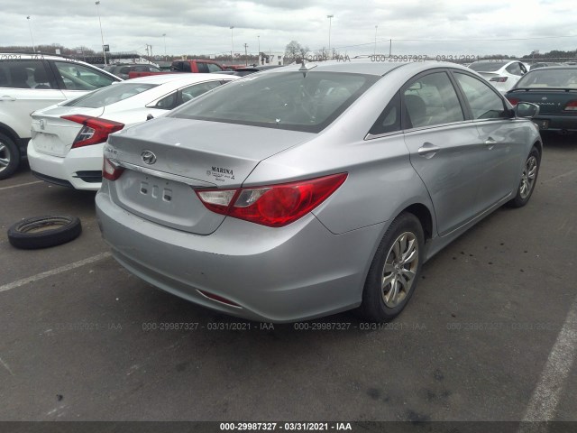 Photo 3 VIN: 5NPEB4AC4CH455215 - HYUNDAI SONATA 