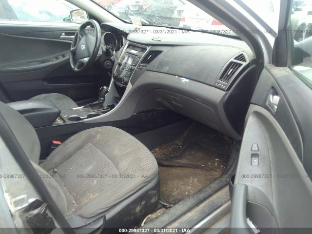 Photo 4 VIN: 5NPEB4AC4CH455215 - HYUNDAI SONATA 