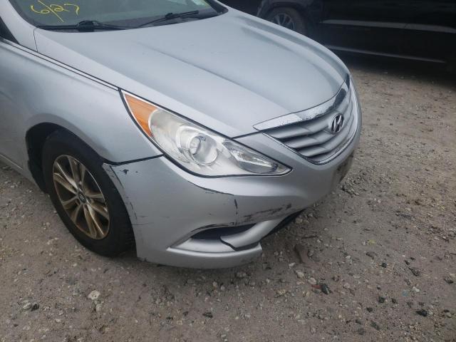 Photo 8 VIN: 5NPEB4AC4CH475061 - HYUNDAI SONATA GLS 