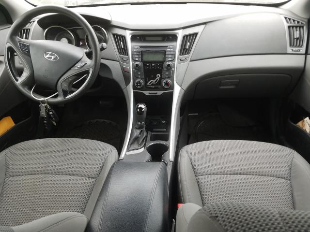 Photo 8 VIN: 5NPEB4AC4CH480129 - HYUNDAI SONATA GLS 