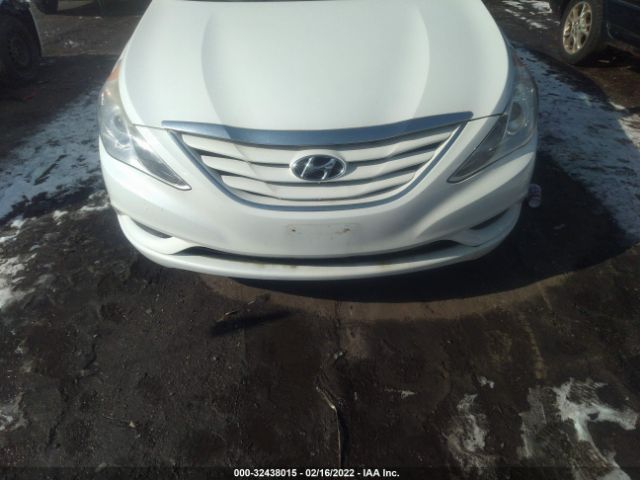 Photo 5 VIN: 5NPEB4AC4CH487369 - HYUNDAI SONATA 