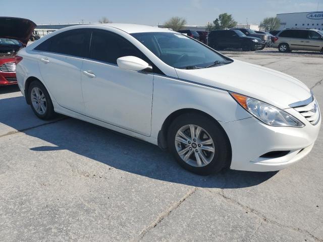 Photo 3 VIN: 5NPEB4AC4CH487999 - HYUNDAI SONATA GLS 