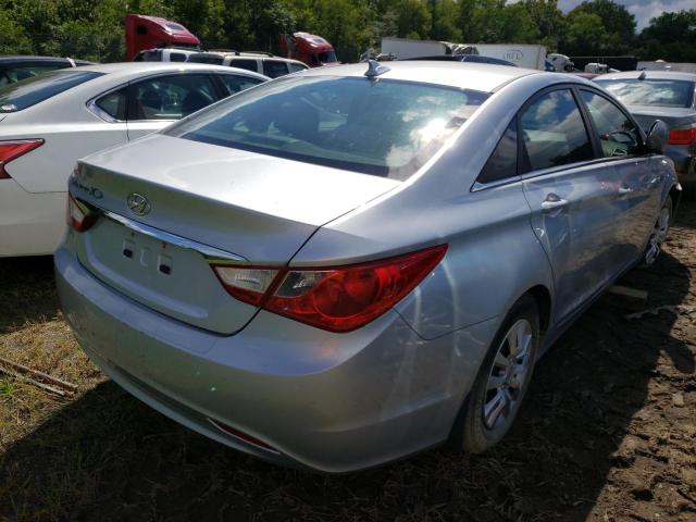 Photo 3 VIN: 5NPEB4AC4CH489204 - HYUNDAI SONATA GLS 