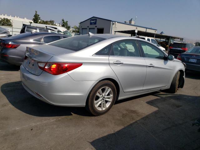 Photo 2 VIN: 5NPEB4AC4CH498663 - HYUNDAI SONATA 