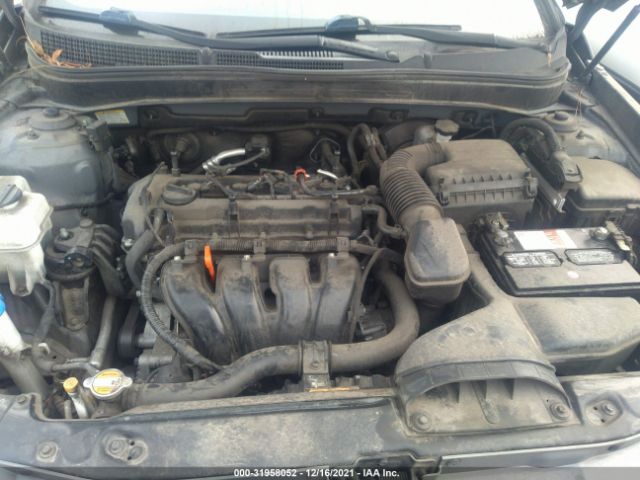 Photo 9 VIN: 5NPEB4AC4CH498906 - HYUNDAI SONATA 