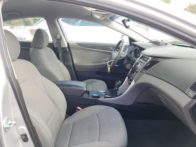 Photo 4 VIN: 5NPEB4AC4CH499554 - HYUNDAI SONATA GLS 