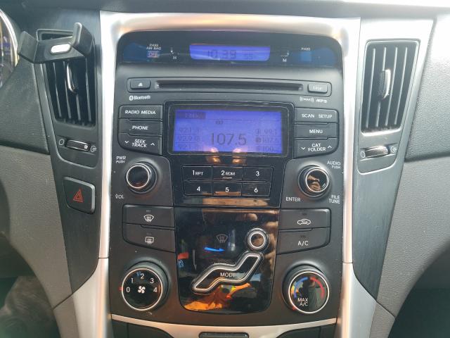 Photo 8 VIN: 5NPEB4AC4CH499554 - HYUNDAI SONATA GLS 